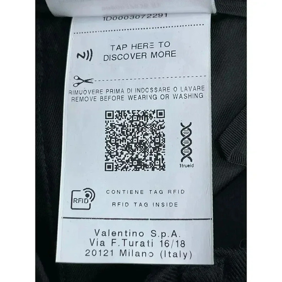 Valentino Garavani Womens V detail Bermuda Black Shorts size 38 New - Picture 12 of 12